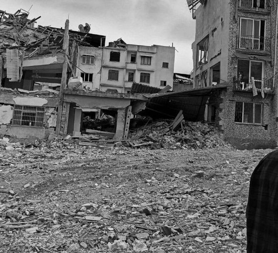 'Barbarları Beklerken' sanat kolektifi ile söyleşi: Hafızamız Hesap Soracak