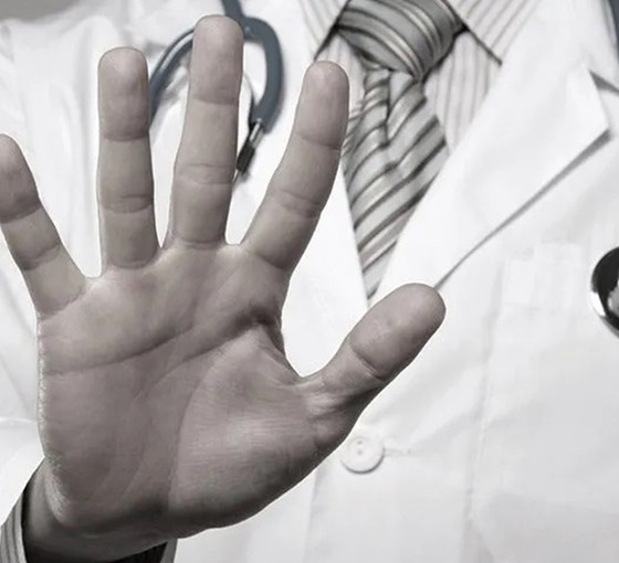 “Doktor dövüyoruz. O rahatlıktayız”