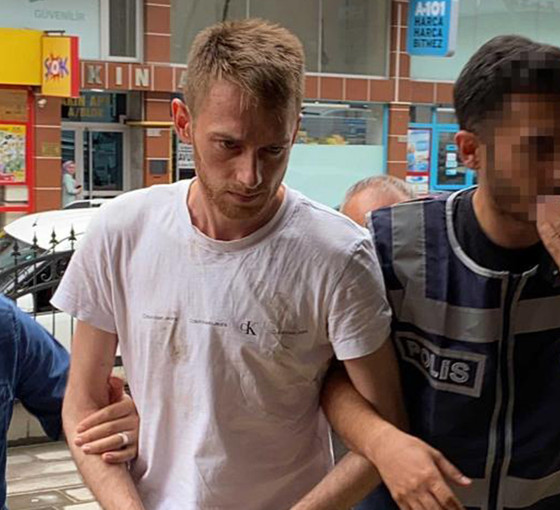 Rize'de ev sahibi, zam tartışmasında iki kişiyi öldürdü