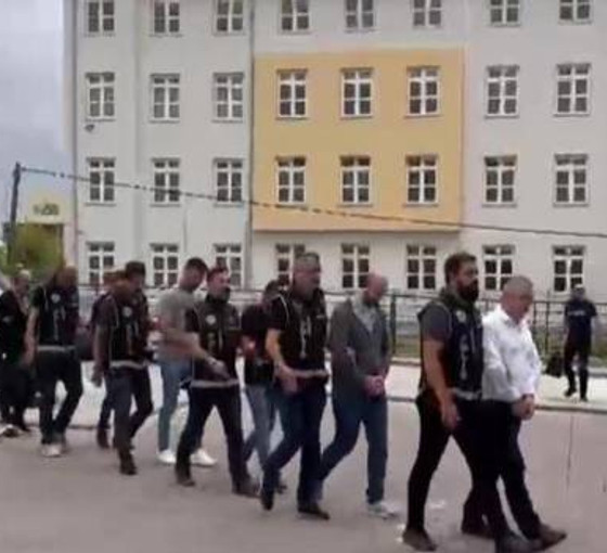 Ahmet Nur Çebi'nin firması 50 milyon dolar dolandırıldı: 11 şüpheli adliyede