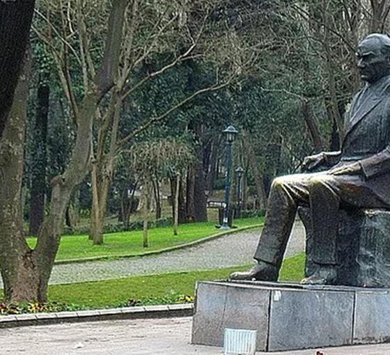 Prag'da Atatürk heykeli Ermeni Soykırımı nedeniyle reddedildi
