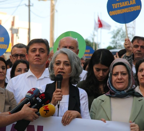 Yeşil Sol Parti Eş Sözcüsü Uçar: Kayyım sömürgeciliktir