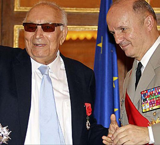 Fransa'nın eski Genelkurmay Başkanı dağ yürüyüşünde düşerek öldü: Yaşar Kemal'e Légion d'Honneur nişanı takdim etmişti