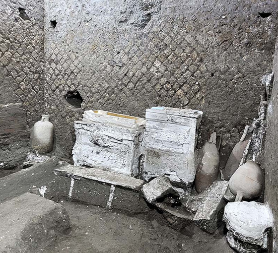 Pompeii yakınlarında yeni keşif: Köleler tarafından kullanılan yatak odası bulundu