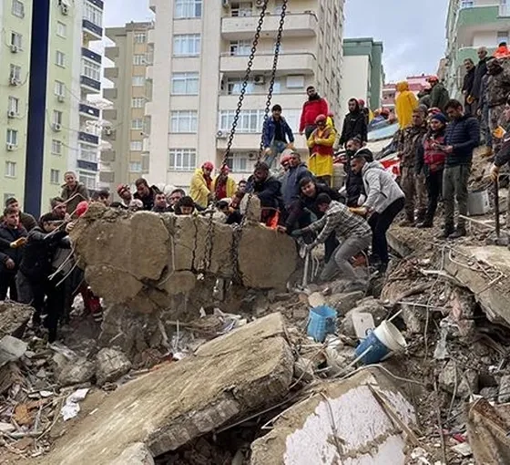 Depremde 105 kişinin öldüğü Bilge Sitesi A Blok davasında tutuklu sanık kalmadı
