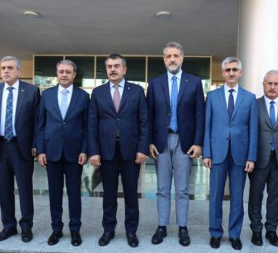 Milli Eğitim Bakanı Tekin'den Ensar Vakfı soruşturmasında adı geçen Sultanoğlu'na 'destek' gibi ziyaret