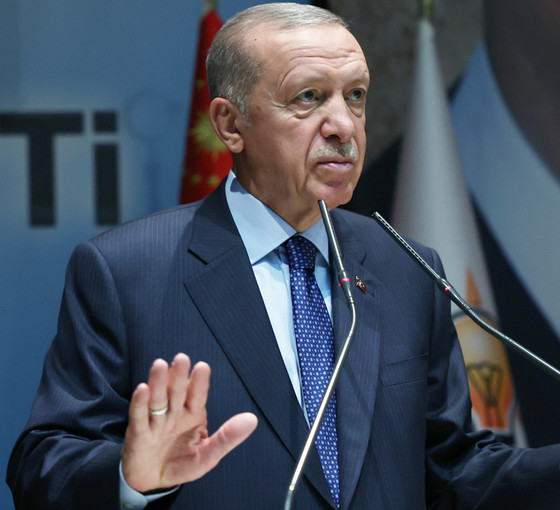 Erdoğan 14 danışmanının işine son verdi