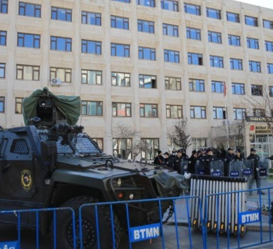Kayyım ve AKP’li belediyelerin Hazine’ye borcu 6,7 milyar TL