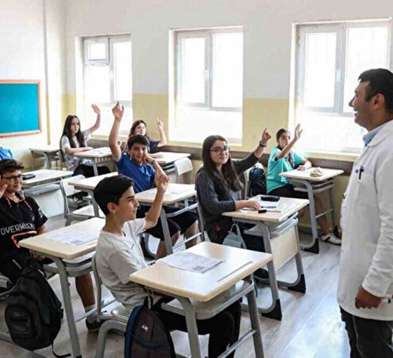 Bakan Tekin'den 'öğretmenler beyaz önlük giyecek' talimatı