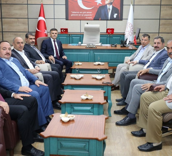 Milli Eğitim Bakanı 'Arkasındayız' demişti: Urfa'da AKP'den Asım Sultanoğlu'na 'destek' ziyareti