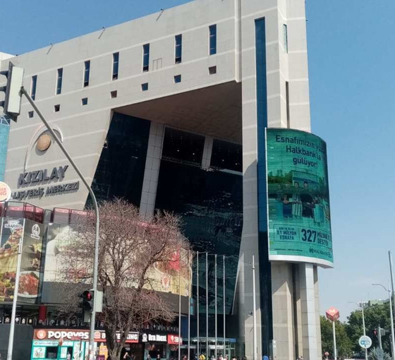 Kızılay AVM esnafı: Metrekare başına 40-50 dolar kira istiyorlar