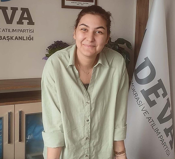 DEVA Partisi Çankırı İl Başkanı Sude Haydar Karadeniz istifa etti