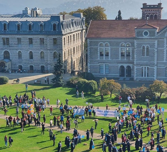 Boğaziçi Üniversitesi'nde Fen-Edebiyat Fakültesi'nin ikiye bölünmesine tepki: 'Bu yıkıcı karardan dönülmeli'