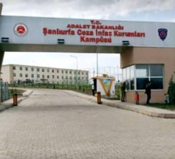 Doktorun 'bağırsakları dışarı çıkmasın’ diye yazdığı korse tutukluya verilmiyor