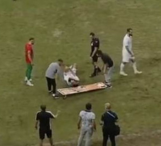 Amedspor'a ayrımcı tutum devam ediyor: Sedye ekibine bir yıl stada giriş yasağı