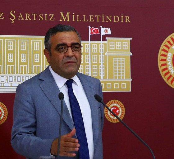814 imzacıdan Sezgin Tanrıkulu'na destek: 'Tanrıkulu görevinin gereğini yerine getirmiştir'