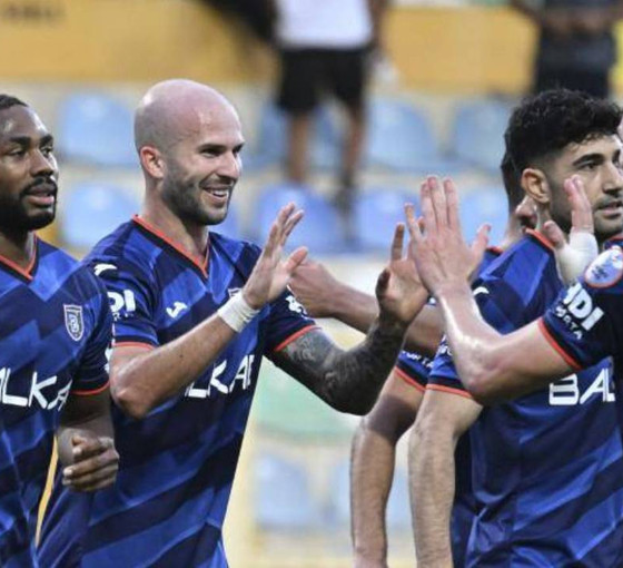 Başakşehir, deplasmandan 3 puanla döndü: İstanbulspor'u 2-0 yendi