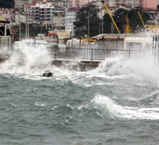 Son hava durumu raporu: Hava güneşli, iki bölgede fırtına var