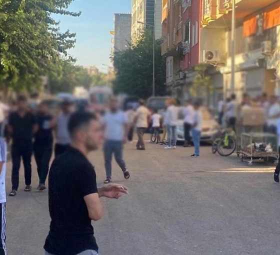 Bismil'de husumetli aileler çatıştı: Üç ölü, bir ağır yaralı