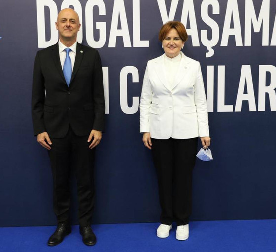 İYİ Parti'nin İzmir adayı Ümit Özlale'den ilk açıklama: 'Haksızlığa, adaletsizlik karşı yola çıkıyorum'