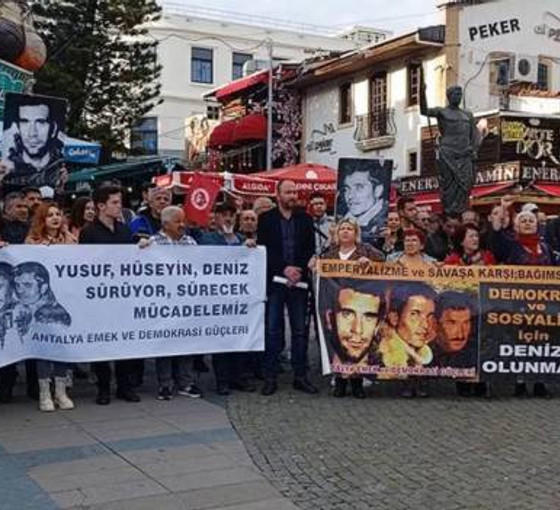 Antalya'da 'Üç Fidan' anmasına katılanlara ev baskınları: 22 kişiye gözaltı, 30 kişi hakkında yakalama kararı