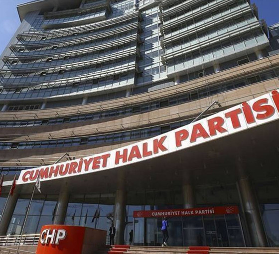 CHP İstanbul İl Başkanlığı için iki isim öne çıkıyor: Gözler Canpolat ve Sarıyar'da