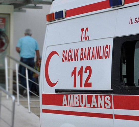 Bursa'da demir iskele direklerinin altında kalan işçi ağır yaralandı