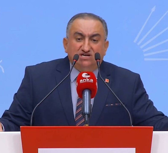 Ünal Karahasan, CHP Genel Başkanlığı'na aday olduğunu duyurdu: 'Genel Başkanlık' yerine 'Genel Sekreterlik' önerisi