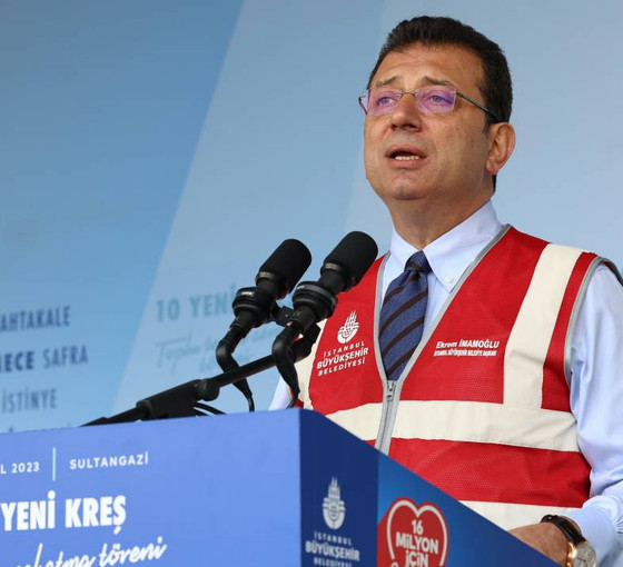 Ekrem İmamoğlu'ndan CHP'li ilçe başkanına tepki: Üyene büyükşehir belediyesinin temelini duyurmuyorsan, rezillik
