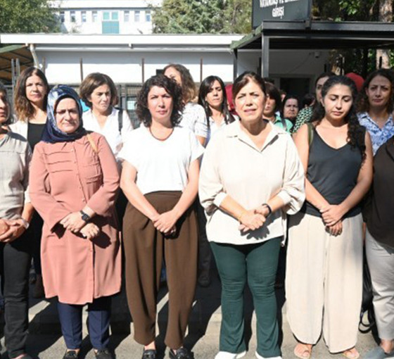 Sevil Çetin’e köpekli işkence uygulayan polisin yargılandığı dava ertelendi