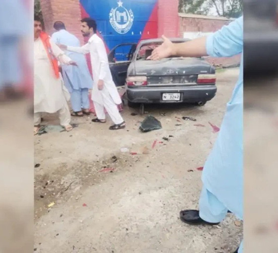 Pakistan'da aynı günde ikinci intihar saldırısı: En az 5 kişi öldü
