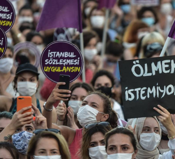 Saatte 29 kadın KADES üzerinden şiddete uğradığını bildiriyor