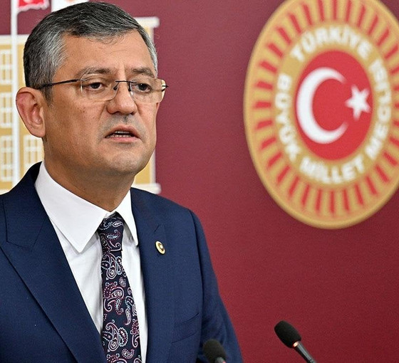 Özgür Özel'den istifa açıklaması: Grup Başkanlığı için resmi istifayı kongre sonrasına bırakıyoruz