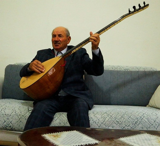 Âşıklık geleneğinin son temsilcilerinden Mehmet Oktay: 'Aşıklığın okulu olmalı, gençler de tanımalı'