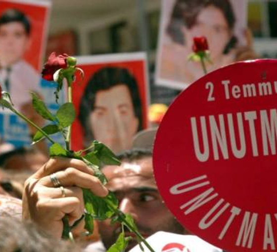 Adalet Bakanlığı'na göre Sivas Katliamı Davası 'kamuoyunu ilgilendirmiyor'
