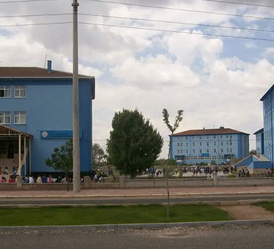 Okulda yemek sırası beklerken fenalaşan 10 yaşındaki çocuk, öldü