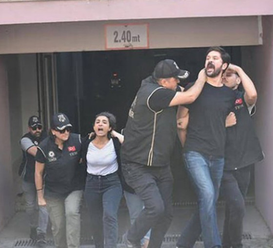 HDP İzmir il eş başkanları tutuklandı