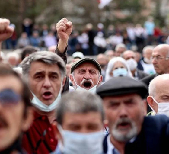 Uzmanlardan emeklilere tek seferlik 5 bin TL değerlendirmesi: 'Eşitlik ilkesine aykırı, süreci geçiştirmeye çalışıyor'