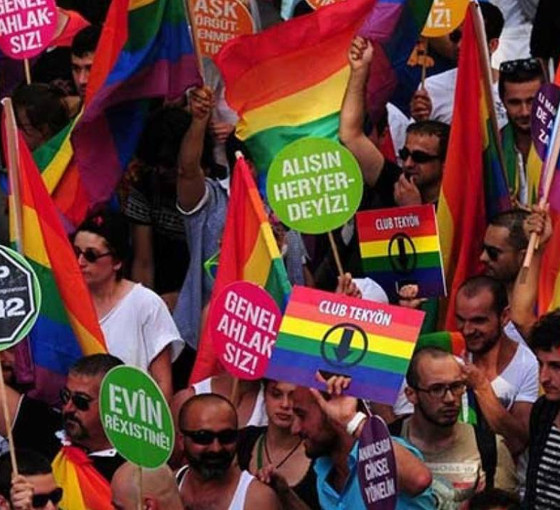 Kaos GL’den dijital şiddet araştırması: LGBTİ+’ların yüzde 90’ı dijital şiddete maruz bırakılıyor