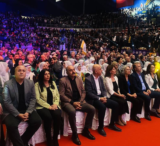 Tutuklu siyasetçilerden kongreye mesaj: Savaşa ve tecride ‘hayır’ diyoruz