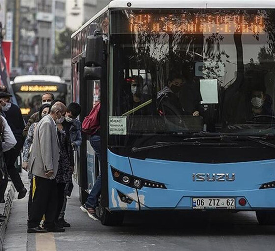 Mansur Yavaş 'Kanuna uyun ya da bize satın' demişti: Ankara'da özel halk otobüsçülerinden 'Ücretsiz yolcu taşımayacağız' yazısı