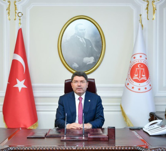Bakan Tunç duyurdu: 'Adliyedeki rüşvet ağı' ihbarı için soruşturma başlatıldı