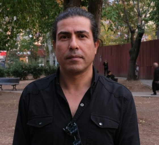 Gazeteci Rohat Bulut'un plakasız araçla önü kesildi, darp ve tehdit edildi