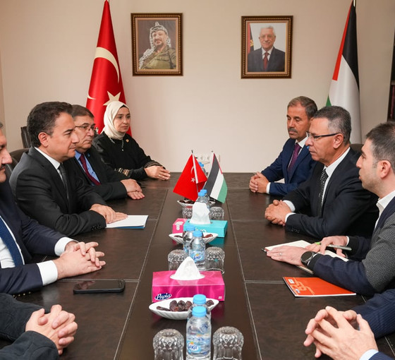 Babacan'dan Filistin Yönetimi'nin Ankara Büyükelçiliği'ne ziyaret: 'Hedefleyerek vurmak insanlık suçudur'