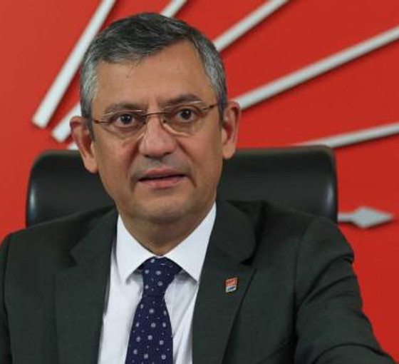 Özgür Özel'den Tahir Elçi anması: Sorumlular hesap verene kadar unutmayacağız, unutturmayacağız