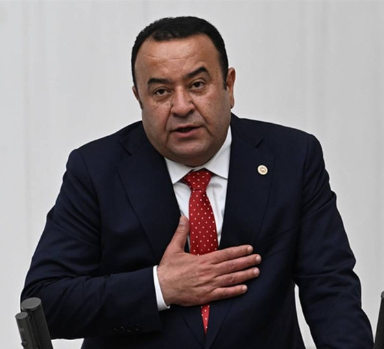 AKP'ye geçeceği iddia edilen eski İYİ Partili Adnan Beker'den açıklama: AK Parti'de çok sevdiğim dostlarım var