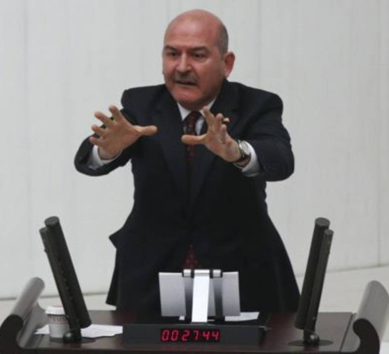 Mahkeme: 'Suç işleri bakanı' demek ifade özgürlüğü hakkı