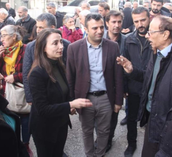 Hatimoğulları: Savaşların bitmesini isteyen MGK, Rojava'ya saldırıya devam diyor