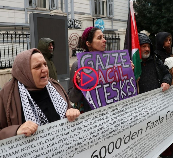 Kadıköy'de Gazze'de kalıcı ateşkes çağrısıyla eylem yapıldı