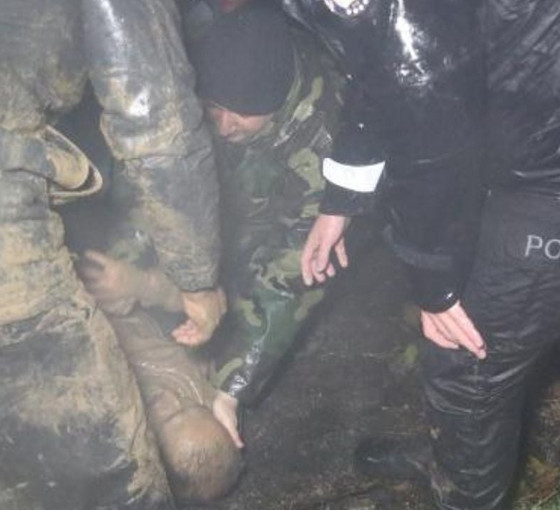 Zonguldak'ta art arda heyelan: Bir ev yıkıldı, kurtarma ekipleri de toprak altında kaldı